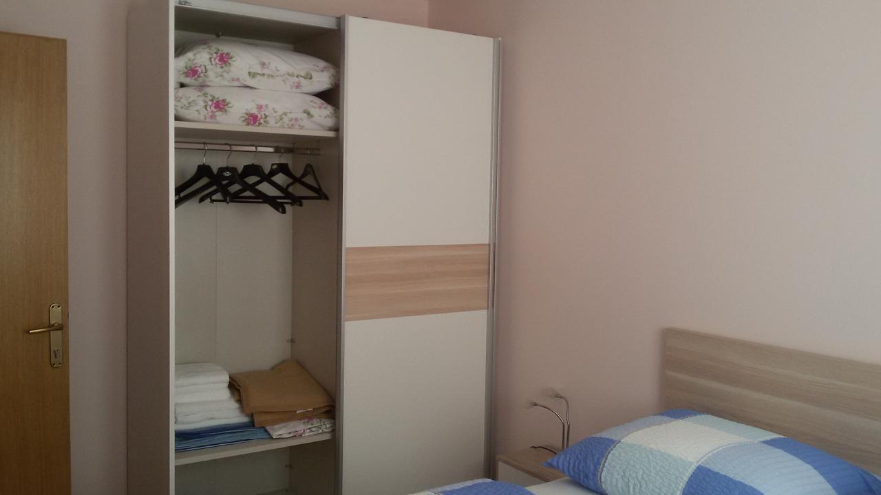 Apartment Anita Vodice Exteriör bild